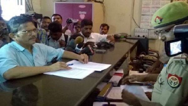 जब गायत्री के लिए मुलायम ने किया IPS को फोन