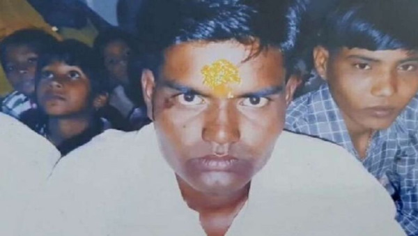 Anil Saket of Rewa in Madhya Pradesh will return home from Pakistan jail Anil Saket of Rewa in Madhya Pradesh will return home from Pakistan jail