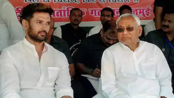 एलजेपी ने दिखाए हैं बागी तेवर
