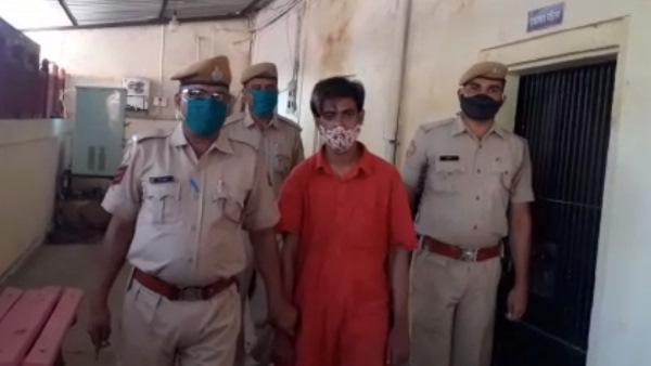 Baba accused of raping three foreign girls caught By Jaipur Police Baba accused of raping three foreign girls caught By Jaipur Police