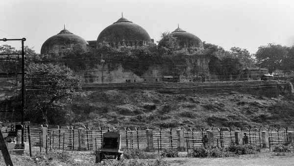 आपराधिक साजिश की धारा के चलते उलझा रहा मामला