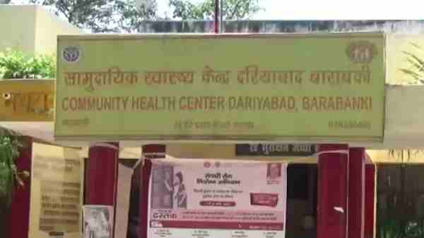 husband carried body of wife on cart after failed to get ambulance husband carried body of wife on cart after failed to get ambulance