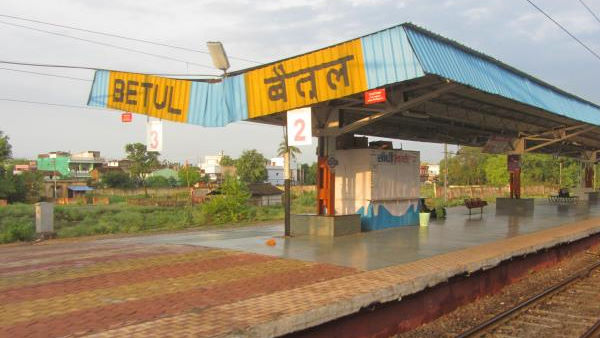 डंडे से सिर में मारी चोट