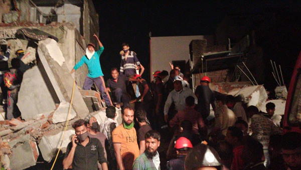 building collapse in vadodara, 3 Laborers Died, 6 Injured building collapse in vadodara, 3 Laborers Died, 6 Injured