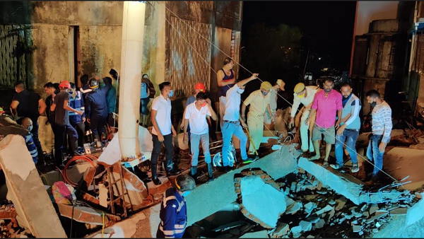 building collapse in vadodara, 3 Laborers Died, 6 Injured building collapse in vadodara, 3 Laborers Died, 6 Injured