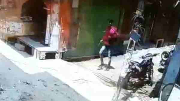robbery of bjp leader and trader house in bulandshahr robbery of bjp leader and trader house in bulandshahr