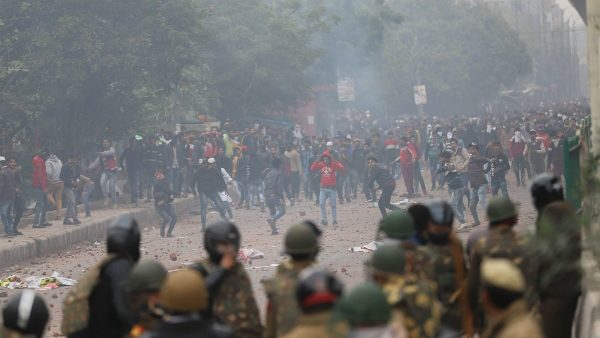 अधिकारियों को बल प्रयोग के लिए विवश किया गया, पुलिस कार्रवाई सही