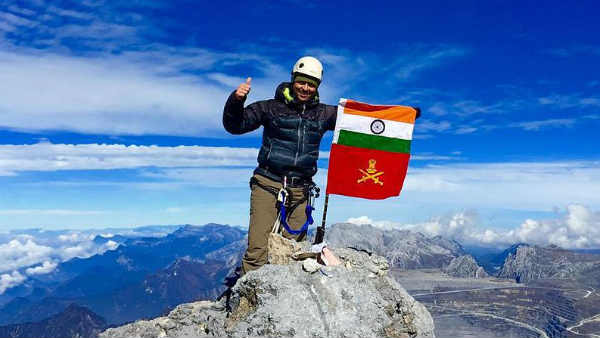 बताया कैसे चढ़ना है पहाड़ पर