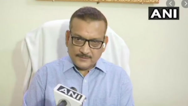 'वे लोग निर्णय करेंगे जो हमारी मिट्टी के हैं'