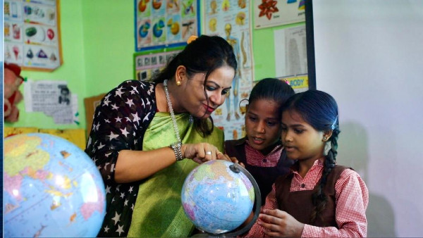 उत्तर प्रदेश से अकेली महिला शिक्षिका जिन्हें इस अवार्ड के लिए चुना गया