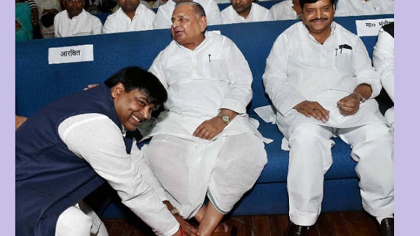 मुलायम के खासमखास बने गायत्री प्रसाद