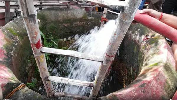 five people lost life inside well from poisonous gas in gonda five people lost life inside well from poisonous gas in gonda