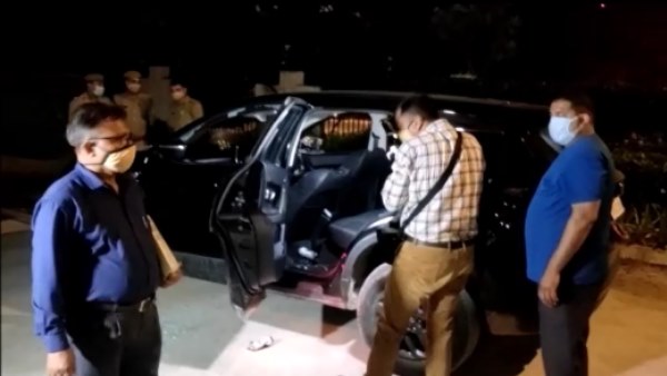 two property dealer shot dead in greater noida in housing society two property dealer shot dead in greater noida in housing society