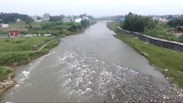 a farmer drowned in the river, Himachal police started search operation with drone a farmer drowned in the river, Himachal police started search operation with drone