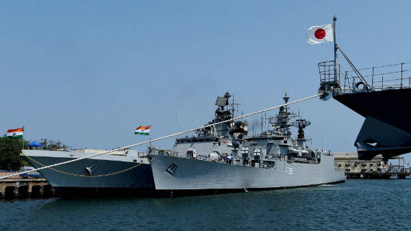 भारत के करीब 8 चीनी वॉरशिप्स