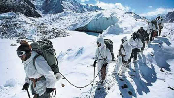 17,000 फीट तक तैनात रहते हैं जवान