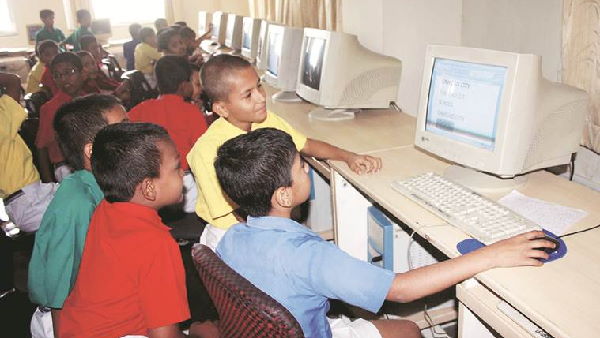 Free Internet & Wifi facility by ITC e-Choupal model scheme provides In Haryana Village Free Internet & Wifi facility by ITC e-Choupal model scheme provides In Haryana Village