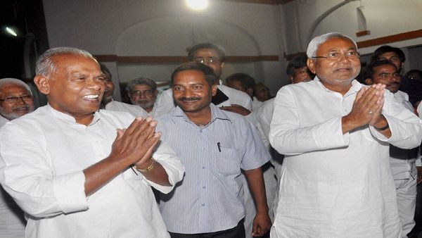 एनडीए में दूसरे दलित नेता के रूप में मांझी का विरोध कर रहे हैं चिराग