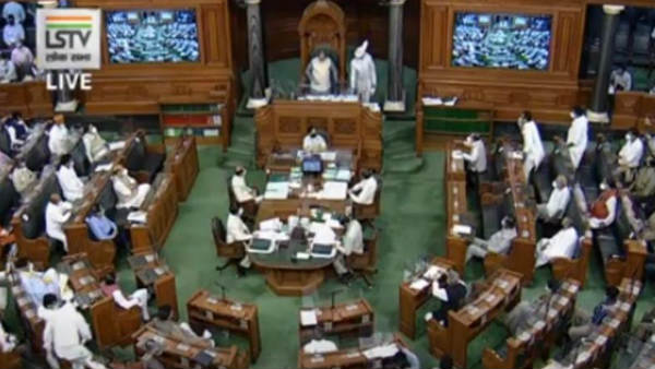 कोरोना को लेकर लोकसभा में मोदी सरकार पर विपक्ष का हमला, 564 केस थे तो लगाया लॉकडाउन, 54 लाख पर हटा दिया कोरोना को लेकर लोकसभा में मोदी सरकार पर विपक्ष का हमला, 564 केस थे तो लगाया लॉकडाउन, 54 लाख पर हटा दिया
