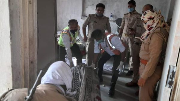 couple found dead in house in meerut couple found dead in house in meerut