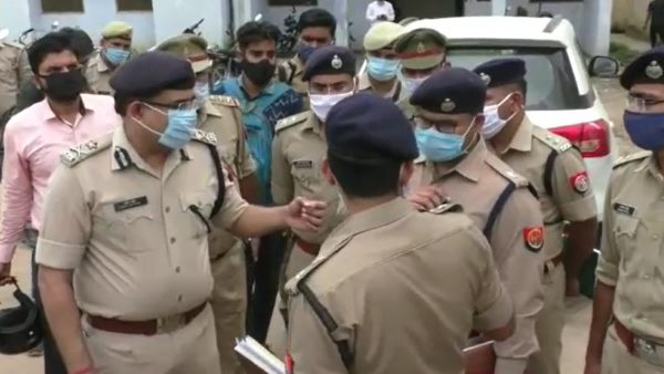 head constable shot himself in moradabad head constable shot himself in moradabad