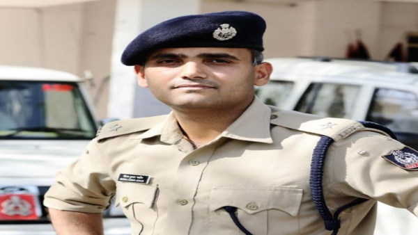 नौकरी में रहते शुरू की तैयारी