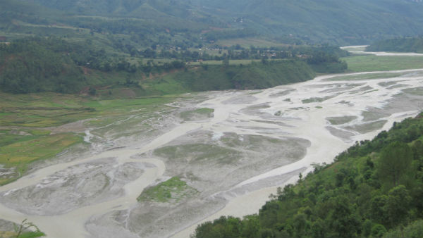 नेपाल की कई एकड़ जमीन निगल चुका है ड्रैगन