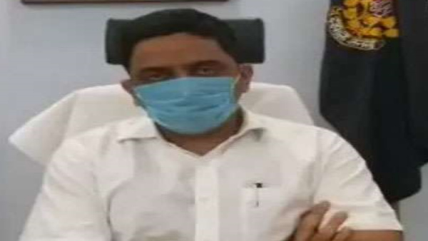 कुर्सी पर बैठाकर उसका हौसला बढ़ाया