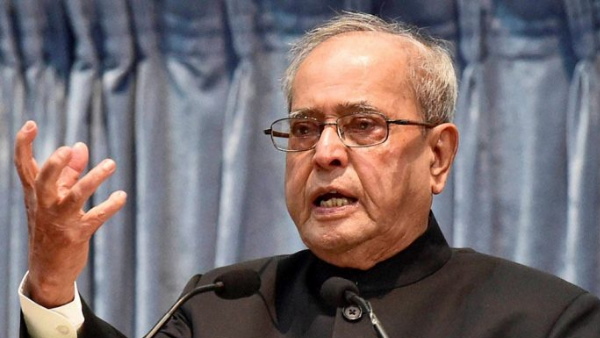 कोरोना वायरस मरने वाले लोगों में सबसे बड़ा नाम पूर्व राष्ट्रपति प्रणब मुखर्जी का है