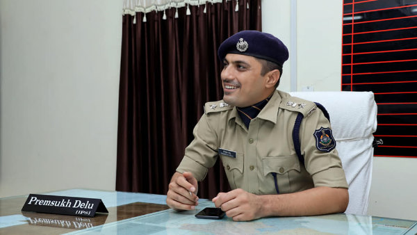 प्रेमसुख डेलू आईपीएस, गुजरात