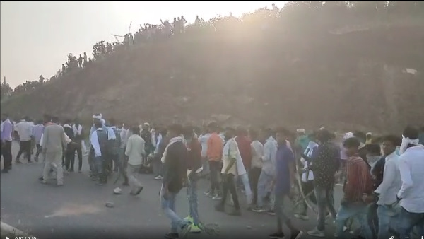 राजस्थान के डूंगरपुर में बेरोजगार क्यों कर रहे प्रदर्शन ?