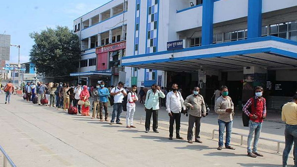 कौन सी ट्रेन कब कहां पहुंचेगी?