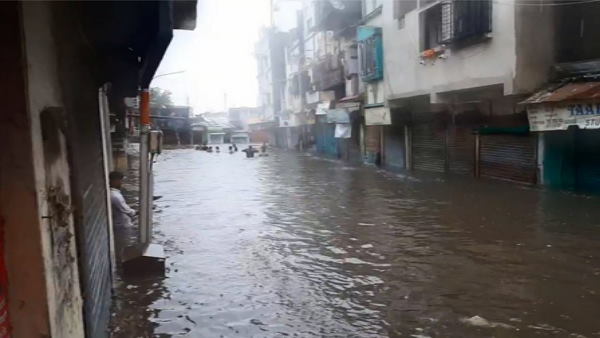 कच्छ में 1082 मिलीमीटर बारिश हुई