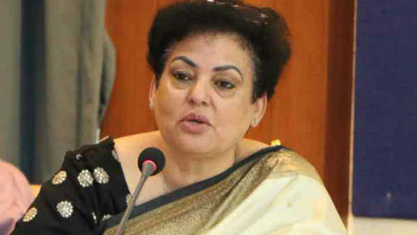 महिला आयोग की अध्यक्ष रेखा शर्मा हुईं कोरोना पॉजिटिव महिला आयोग की अध्यक्ष रेखा शर्मा हुईं कोरोना पॉजिटिव