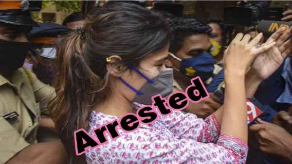 रिया के पिता ने बेटे शौविक की गिरफ्तारी पर लिखा था