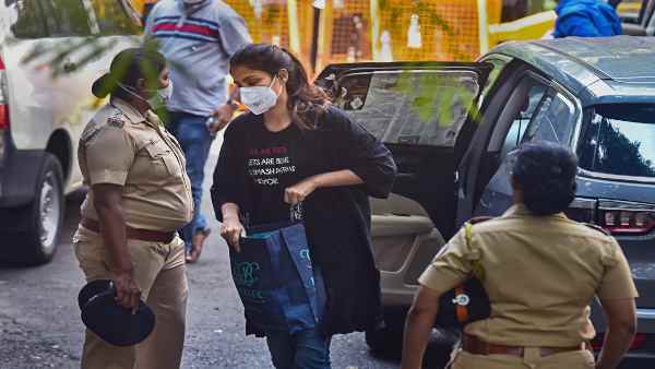 रिया चक्रवर्ती का खुद ड्रग्स लेने का कबूलनामा