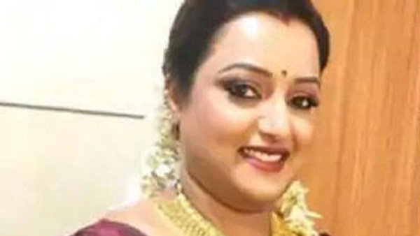 Gold smuggling case accused Swapna Suresh admitted to hospital due to chest pain Gold smuggling case accused Swapna Suresh admitted to hospital due to chest pain