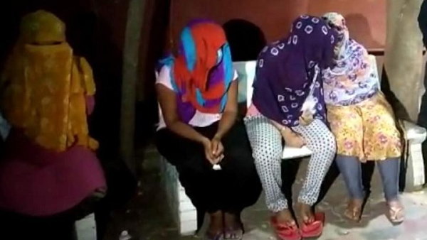 racket busted in Houses Of PM Awas yojana at ahmedabad, 11 Girls Were Kept Locked In 4 rooms racket busted in Houses Of PM Awas yojana at ahmedabad, 11 Girls Were Kept Locked In 4 rooms