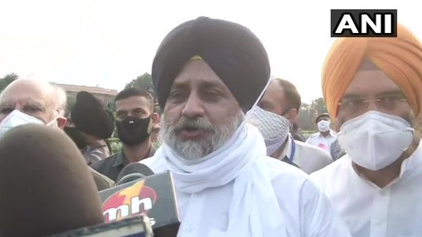 'किसान विरोधी हैं केंद्र के कृषि विधेयक'