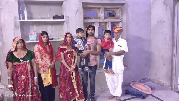 कामयाब भाइयों का परिवार