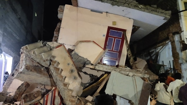 Tamil Nadu building collapsed in Chetty Street area of Coimbatore today following rainfall Tamil Nadu building collapsed in Chetty Street area of Coimbatore today following rainfall
