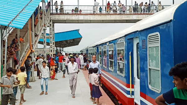 new train from india to Nepal: successful trial from madhubani to jaynagar new train from india to Nepal: successful trial from madhubani to jaynagar