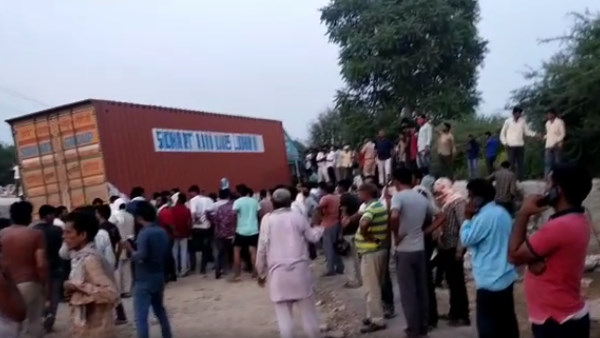 कंटेनर परबतसर से हुआ अनियंत्रित