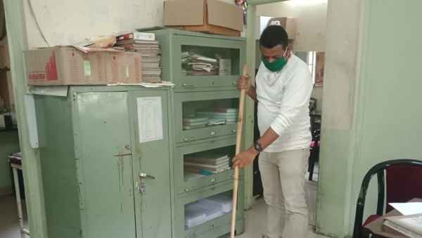 उसी अस्पताल में इसलिए लिए बिजनेसमैन ने ज्वाइन की ये जॉब