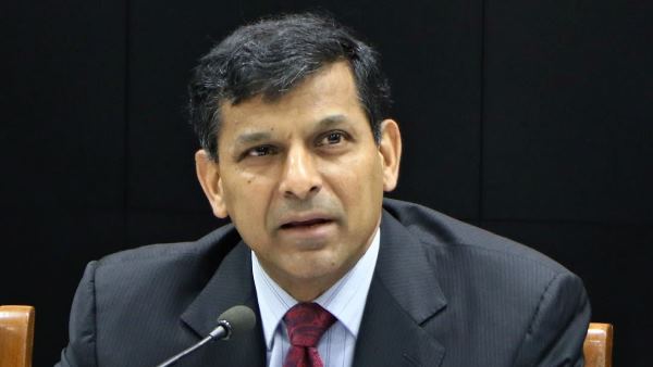 अर्थव्यवस्था को एक मरीज की तरह देखें