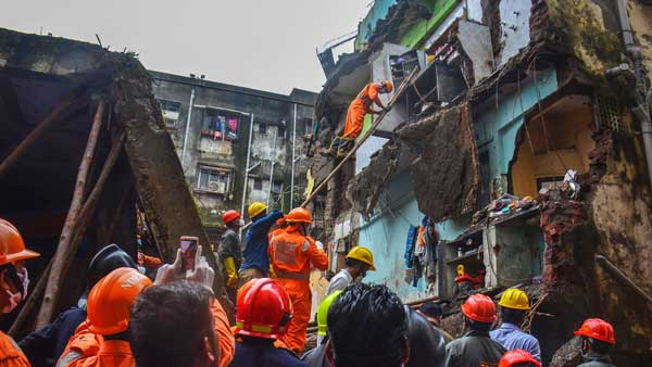 Death toll rises to 35 in the Bhiwandi building collapse incident which took place on September 21 Death toll rises to 35 in the Bhiwandi building collapse incident which took place on September 21