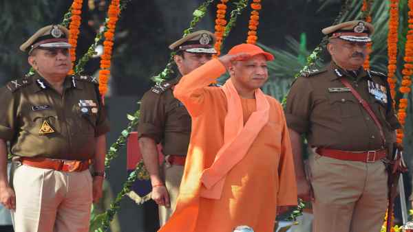 एडीजी स्तर के अधिकारी भी नपे