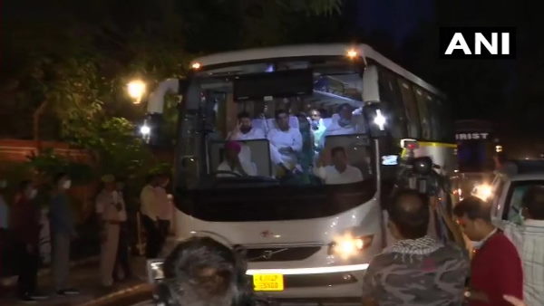 पत्रकारों द्वारा भ्रामक, आधारहीन, फर्जी व सनसनीखेज खबरें बनाई गईंः FIR
