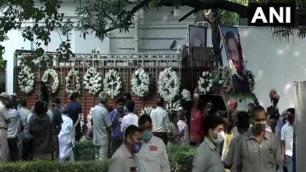 patna supportes reach ljp office for last visit of ramvilas paswan patna supportes reach ljp office for last visit of ramvilas paswan