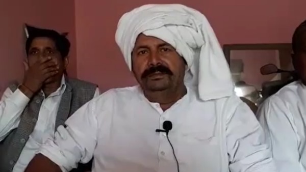 Khap mukhiya Naresh Tikait demanding ban on wearing half pants for boys Khap mukhiya Naresh Tikait demanding ban on wearing half pants for boys